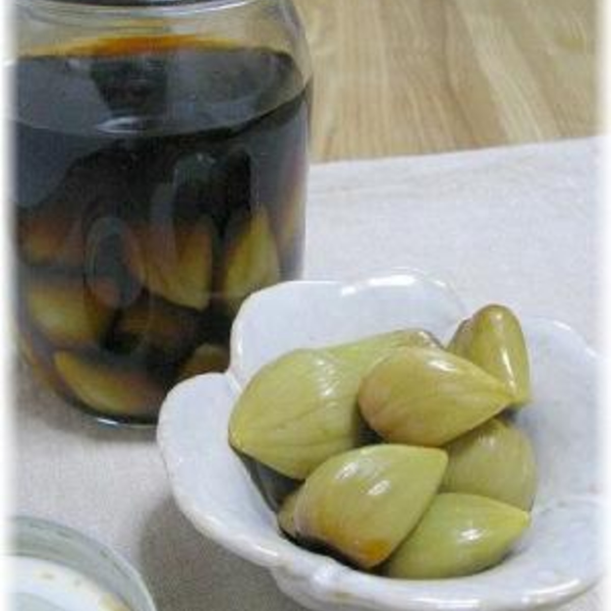 まろやかな味わい丸ごと にんにく醤油漬け レシピ 作り方 By はなまる子 楽天レシピ まろやかな味わい丸ごと にんにく醤油漬け レシピ 作り方 By はなまる子 楽天レシピ